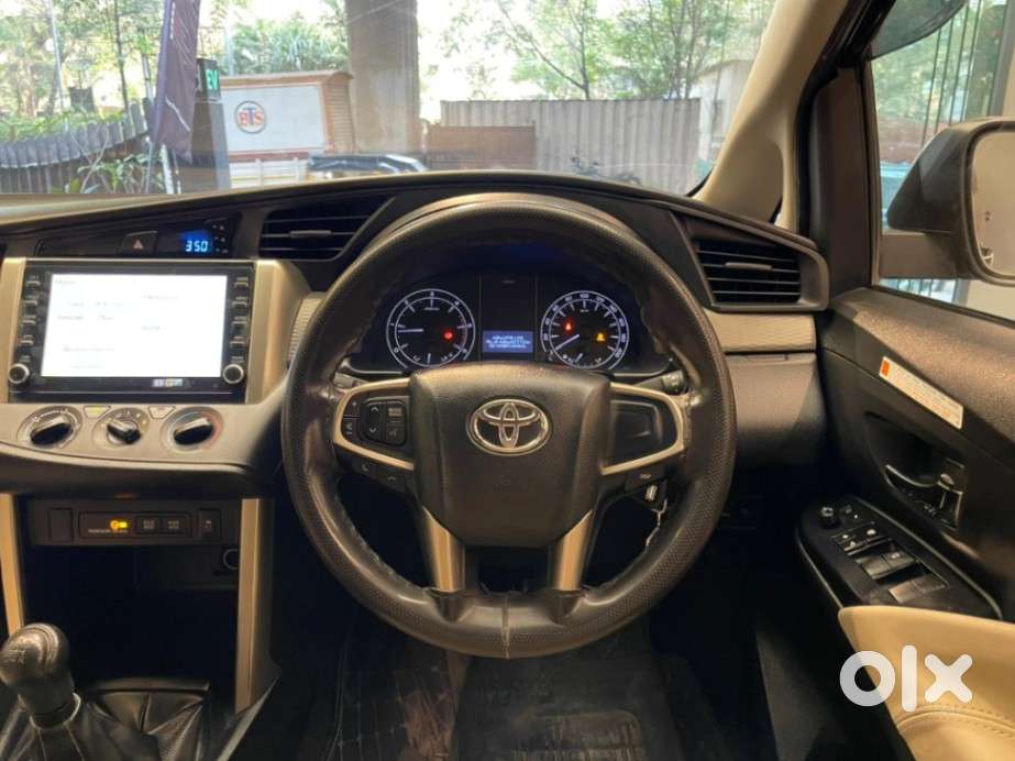 Toyota Innova Crysta [2020-ongoing] 2.4 Gx 8 Str, 2022, Diesel