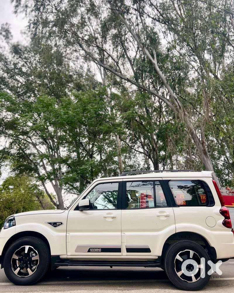 Mahindra Scorpio Classic 2.2 S 11 Mt 7 Cc, 2022, Diesel