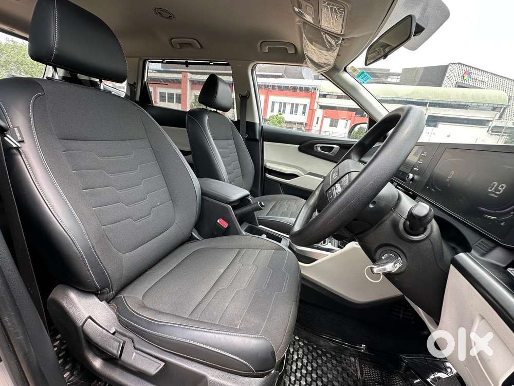 Kia Carens Clavis Htk, 2025, Petrol