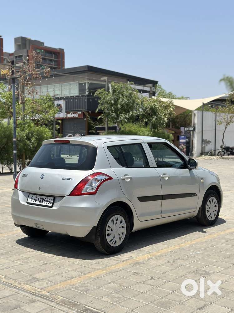 Maruti Suzuki Swift Lxi Option, 2017, Cng & Hybrids