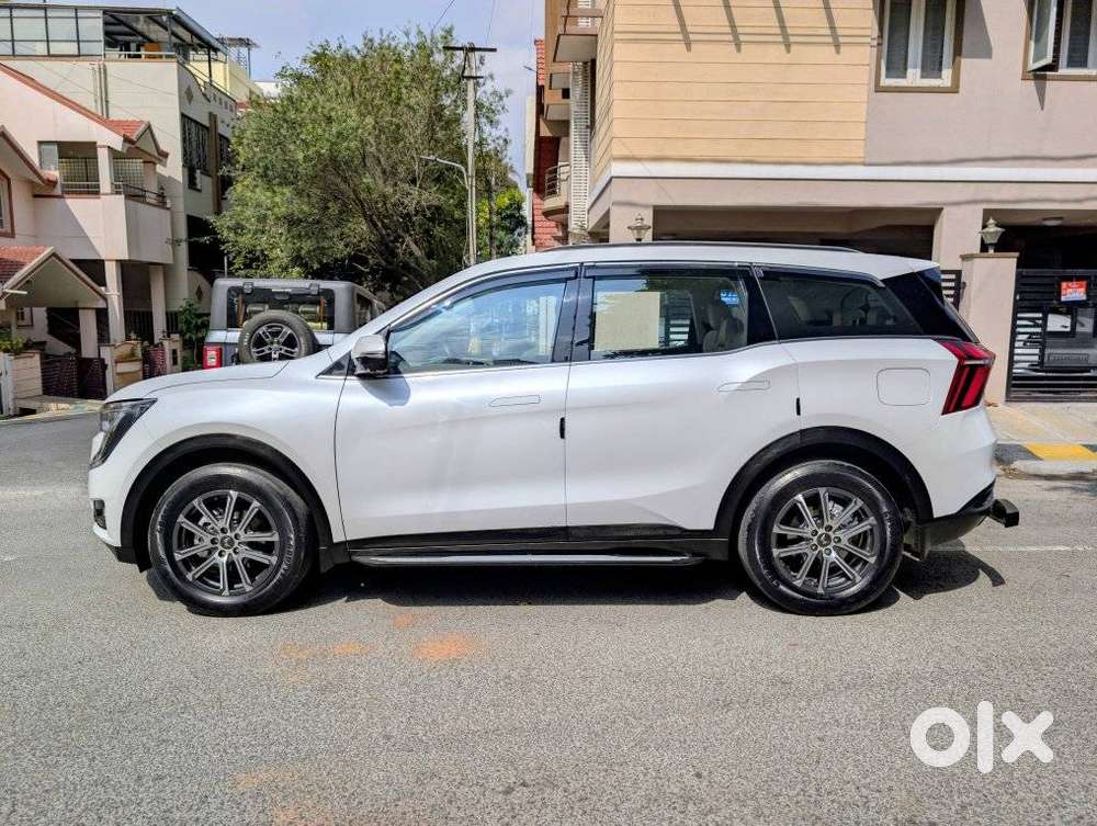 Mahindra Xuv700 2.2 Ax 7 Diesel At Luxury Pack Str Awd, 2023, Diesel