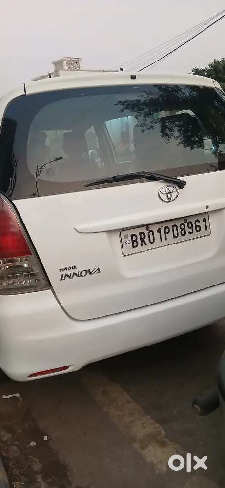 Toyota Innova 2012 Diesel 710000 Km Driven