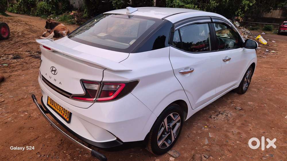 Hyundai Aura Sx (o) Manual, 2023, Petrol