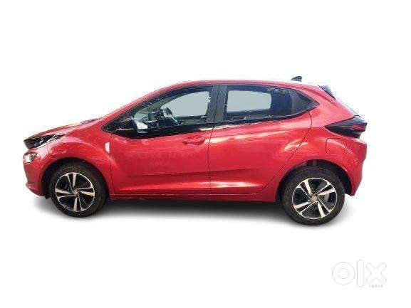 Tata Altroz Xz Plus (o) (s) Icng, 2023, Petrol