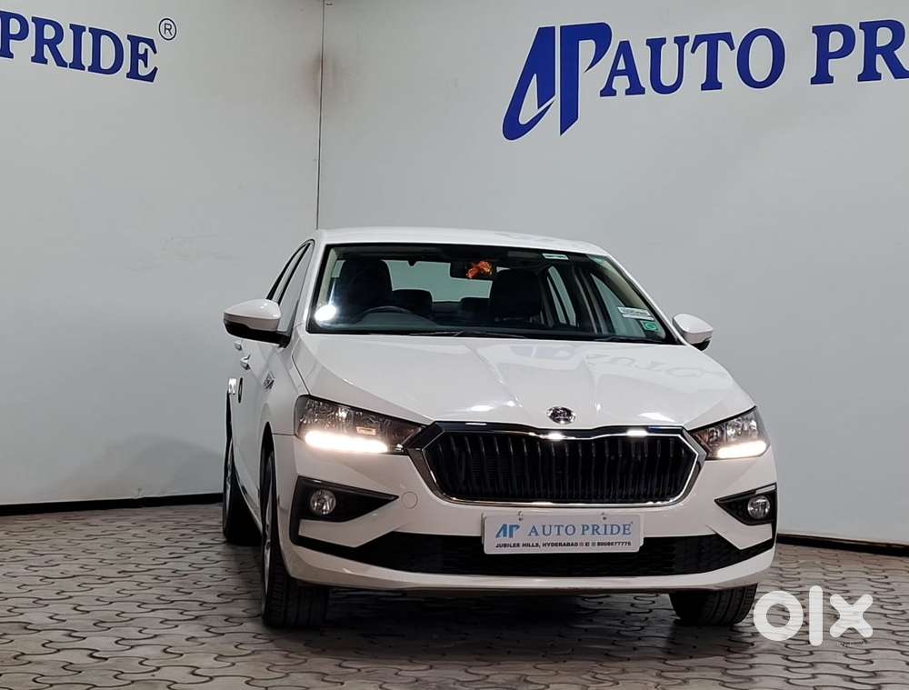 Skoda Slavia Ambition 1.5l Tsi Dsg, 2023, Petrol