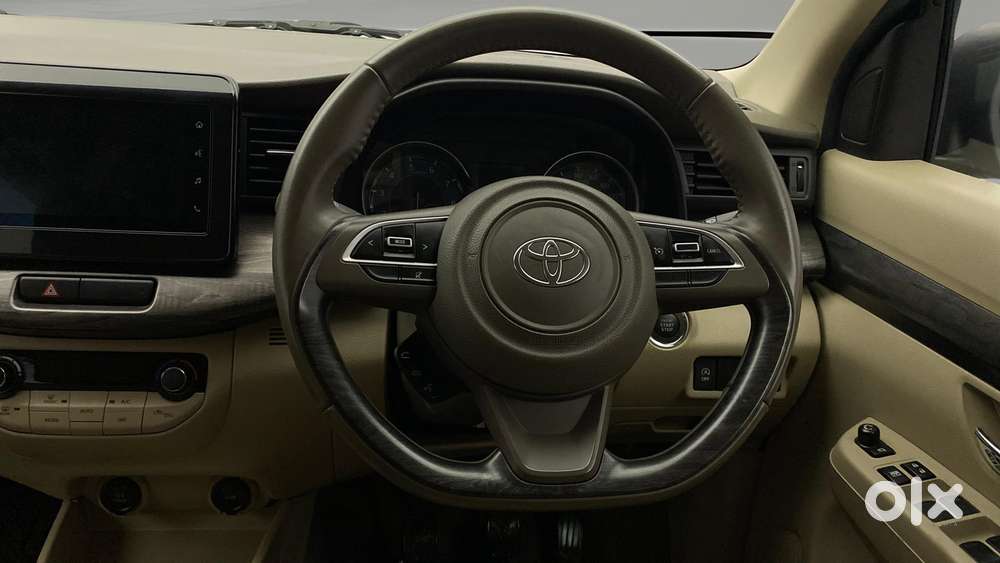 Toyota Rumion V Mt, 2024, Petrol