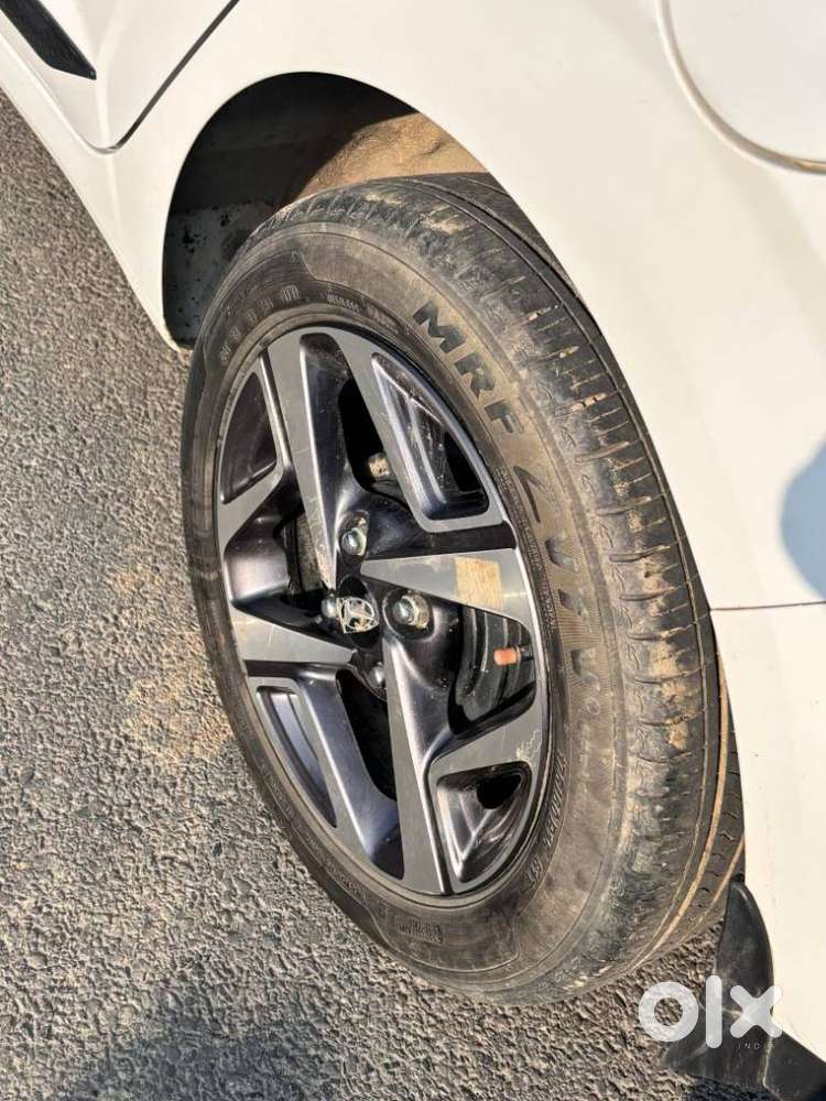 Hyundai Aura Sx 1.2 (o) Petrol, 2022, Petrol