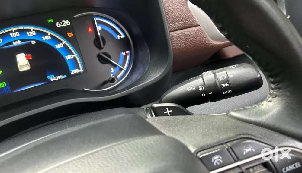Toyota Innova Hycross 2.0 Zx Hybrid 7 Str, 2024, Petrol