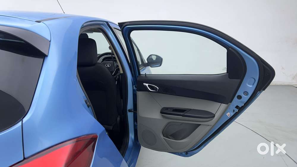 Tata Tiago Xz, 2016, Petrol