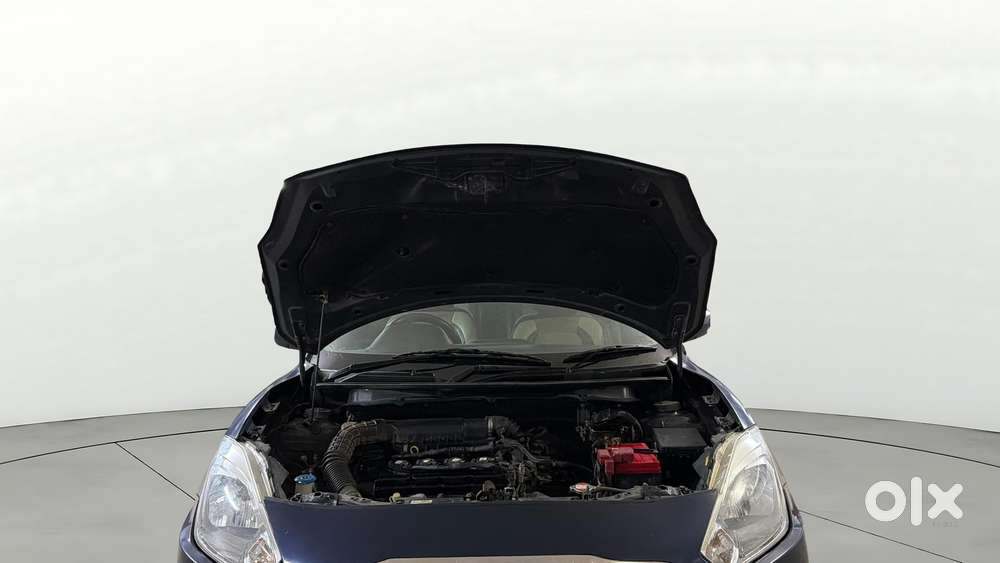 Maruti Suzuki Swift Dzire 1.2 Vxi Bsiv, 2017, Petrol