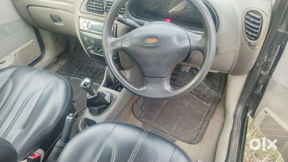 Ford Ikon, 2005, Petrol