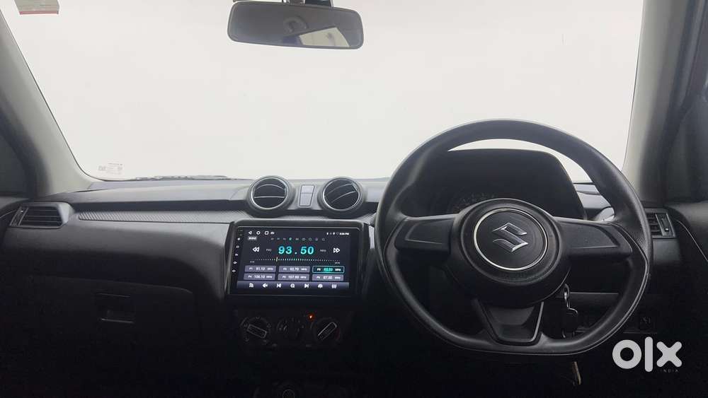Maruti Suzuki Swift 1.3 Lxi, 2022, Petrol