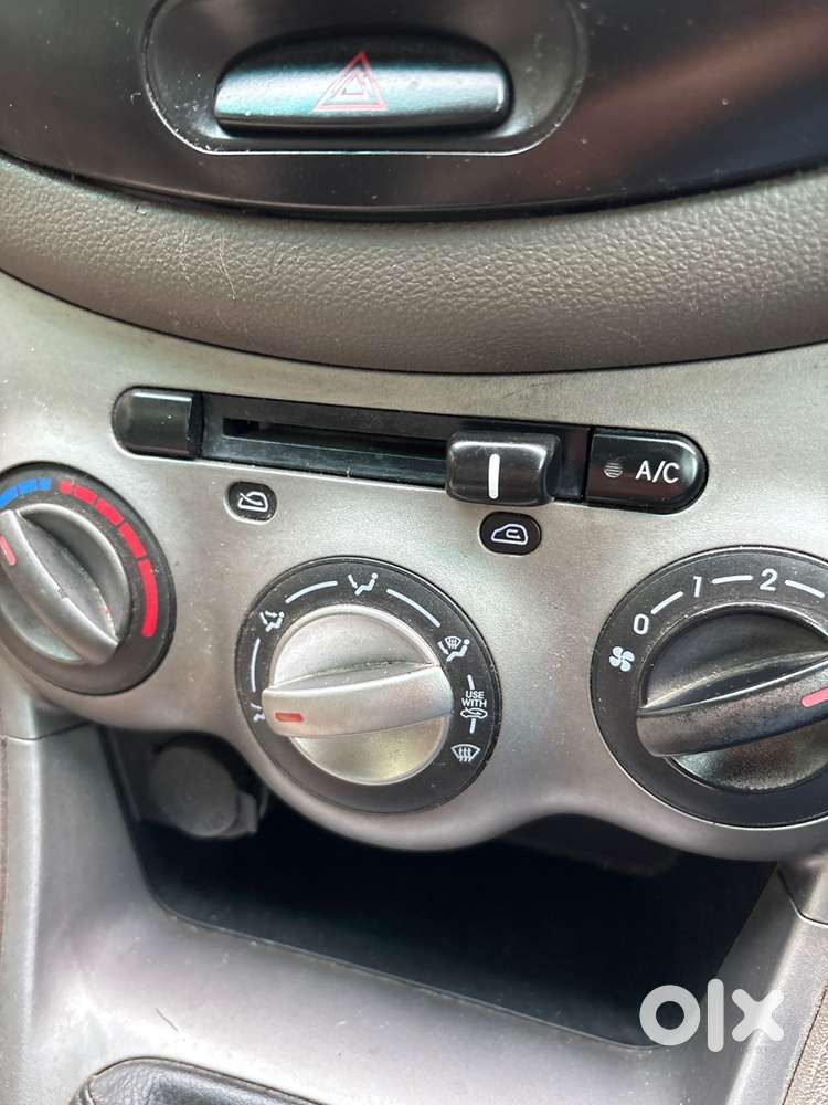 Hyundai I10 Petrol 2012 With Rc Extended For 5 Years