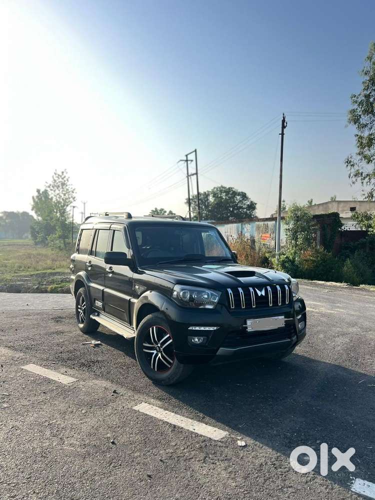 Mahindra Diesel Car 2028 Km Driven