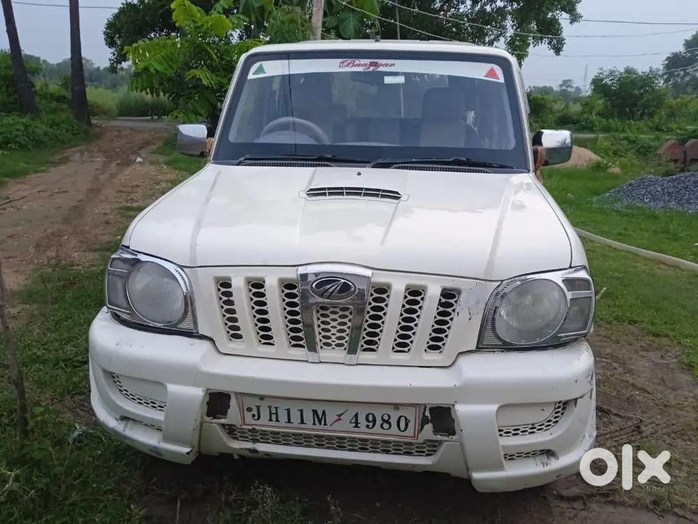 Mahindra Scorpio 2014 White Colour Hai Or Tayre V New H