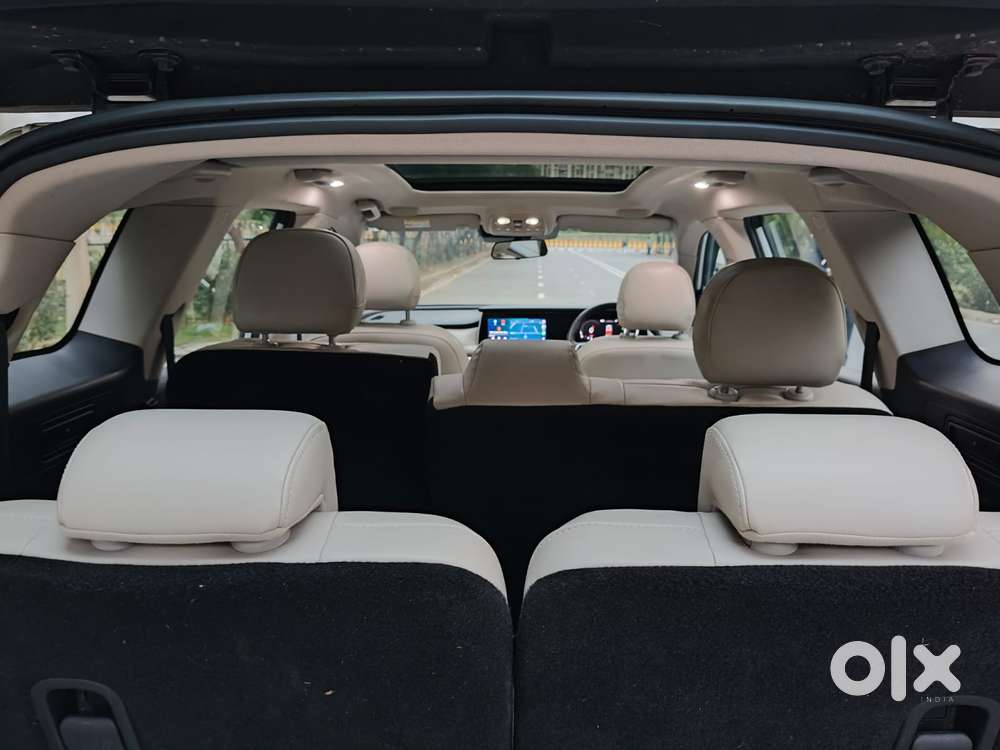 Mahindra Xuv700 2.0 Ax 7 Petrol At Luxury Pack Str, 2022, Petrol