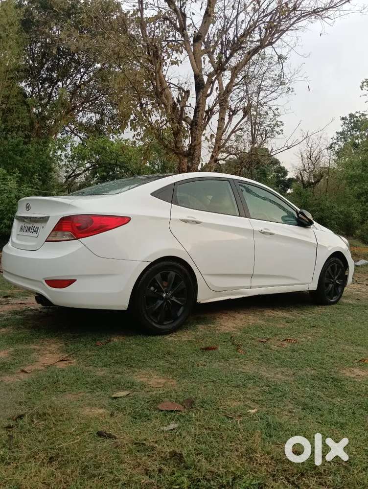 Hyundai Verna 2012 Petrol 110000 Km Driven