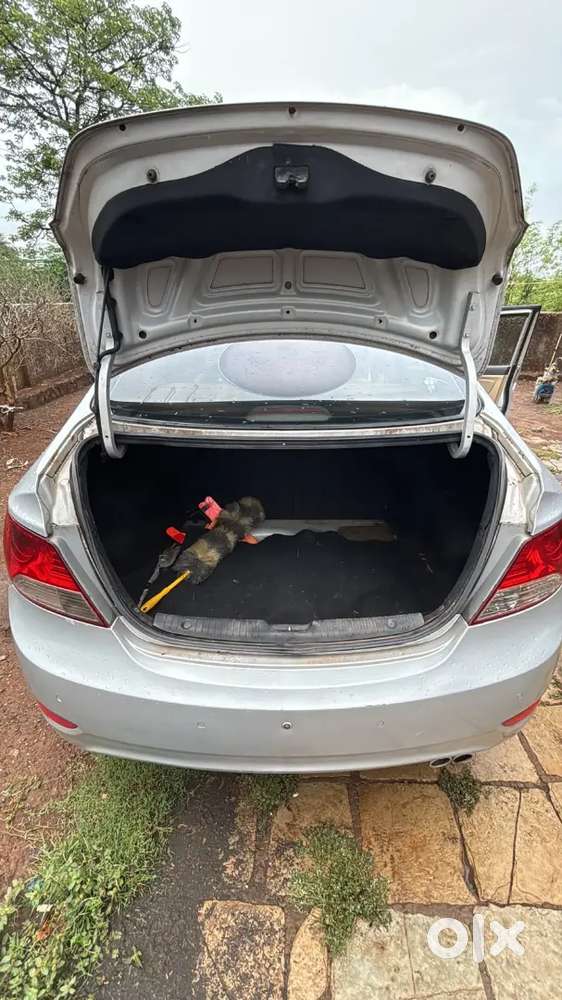 Hyundai Verna 2011 Petrol Well Maintained