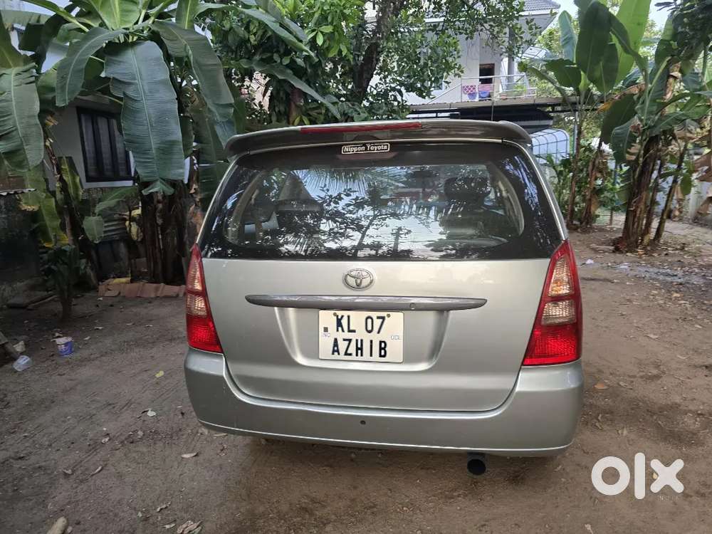Toyota Innova 2005 Diesel 180000 Km Driven