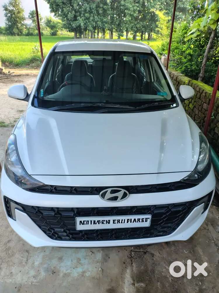 Hyundai Aura Petrol 2023 Manual Variant