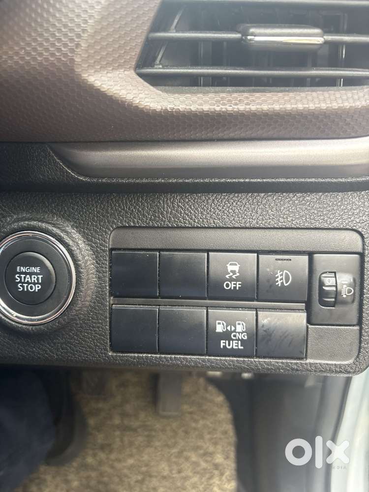 Maruti Suzuki Brezza 1.5 Zxi Cng, 2024, Cng & Hybrids