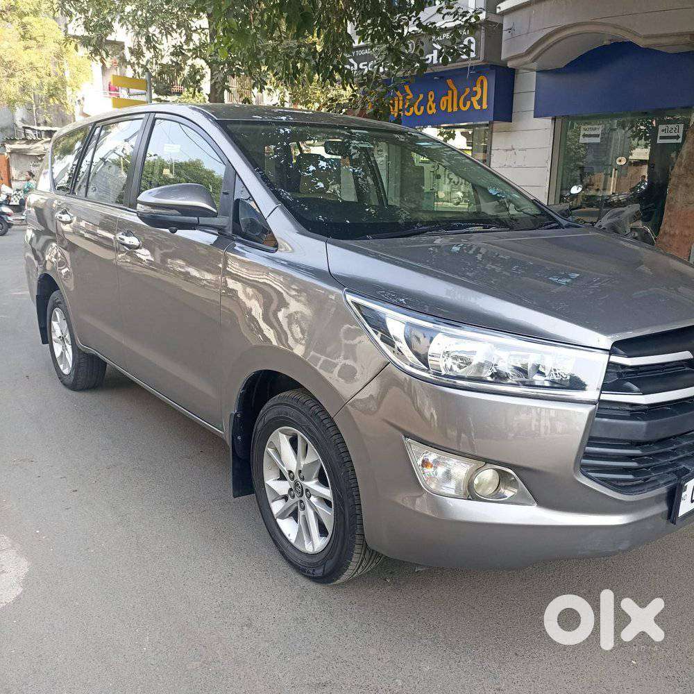 Toyota Innova Crysta 2.8 Gx At, 2017, Diesel