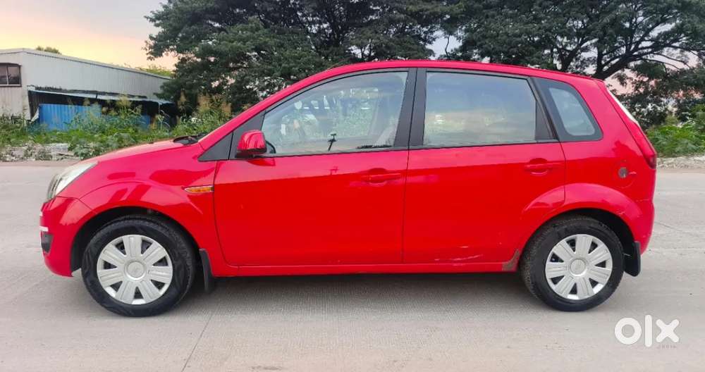 Ford Figo Petrol Zxi, 2011, Petrol