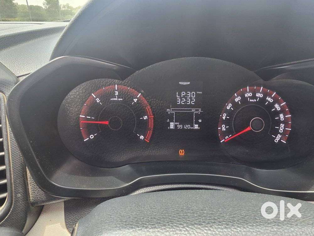 Mahindra Xuv300 W6 Diesel, 2023, Diesel
