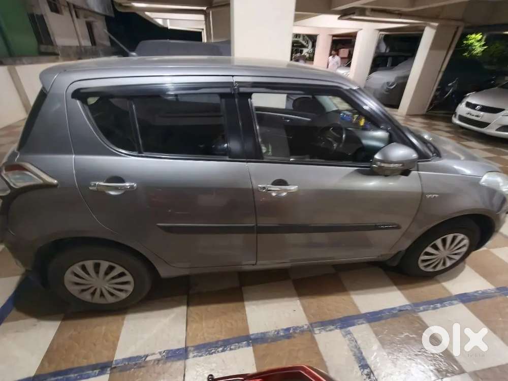Maruti Swift Vxi 2015