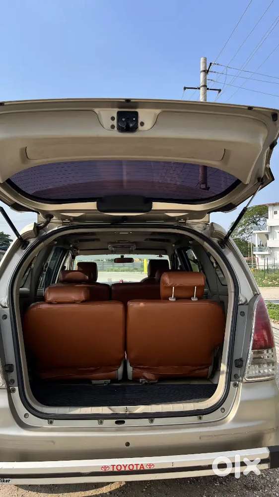 Toyota Innova 2011 Diesel Well Maintained