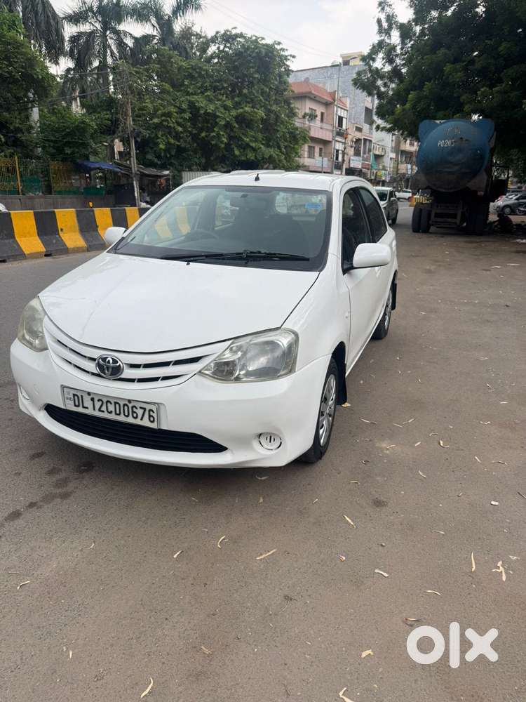 Toyota Etios Liva G, 2012, Petrol