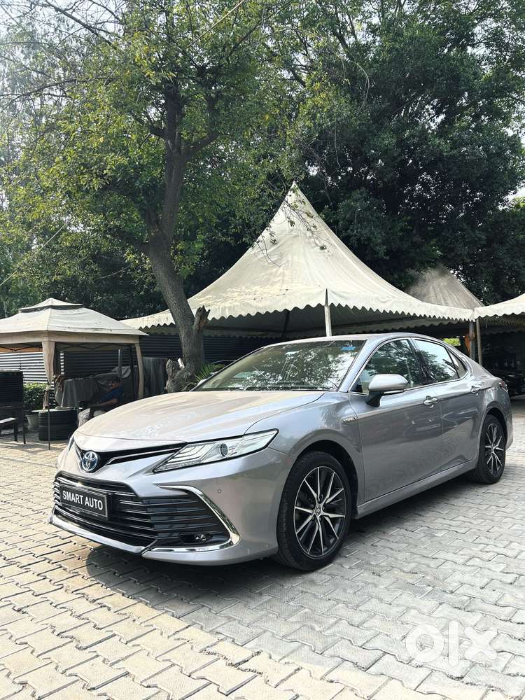 Toyota Camry Hybrid, 2023, Petrol
