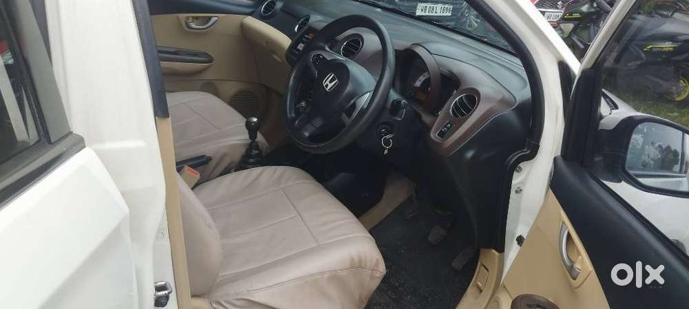 Honda Brio V Mt, 2012, Petrol