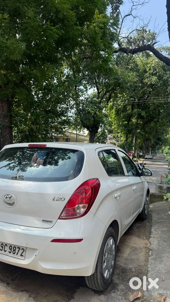 Hyundai I20 Magna 2013 Car