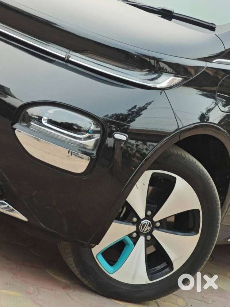 Mg Windsor Ev Essence, 2024, Electric