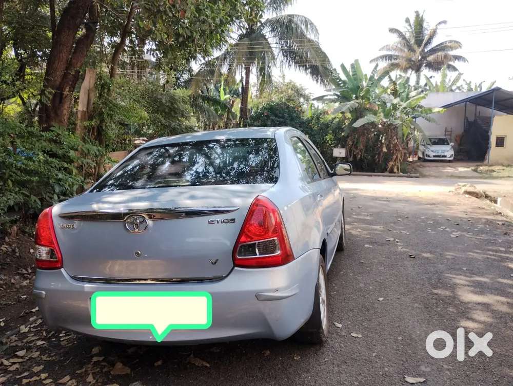 Toyota Etios Liva V 2012 Petrol 140000 Km Driven