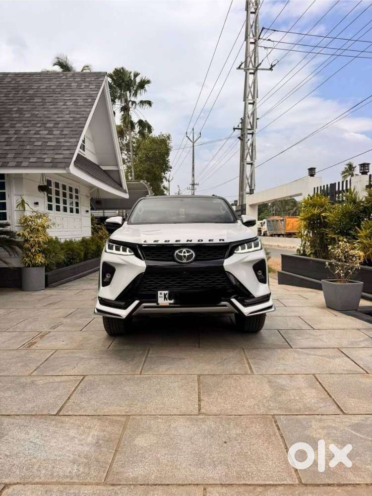 Toyota Fortuner Legender 4x4 At 2.8, 2025, Diesel