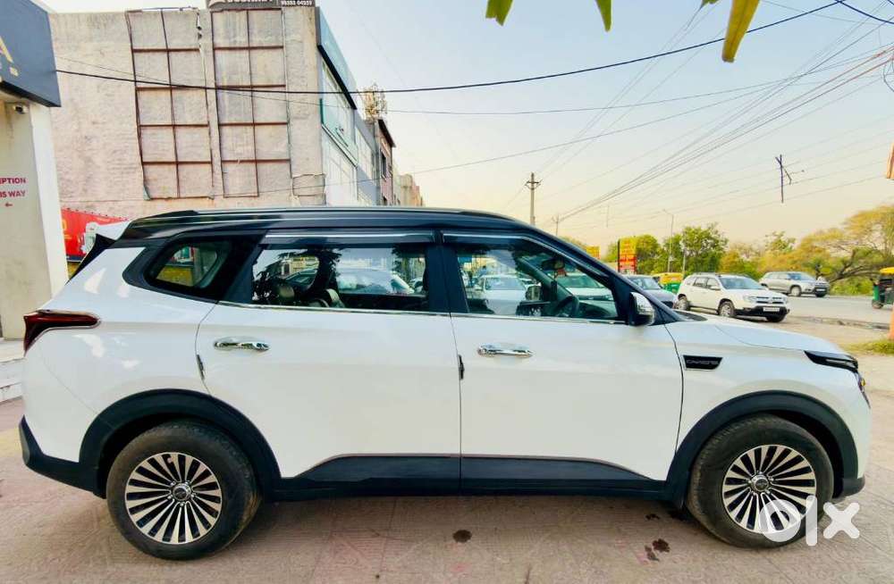 Kia Carens 1.5 Prestige 7 Str, 2023, Petrol