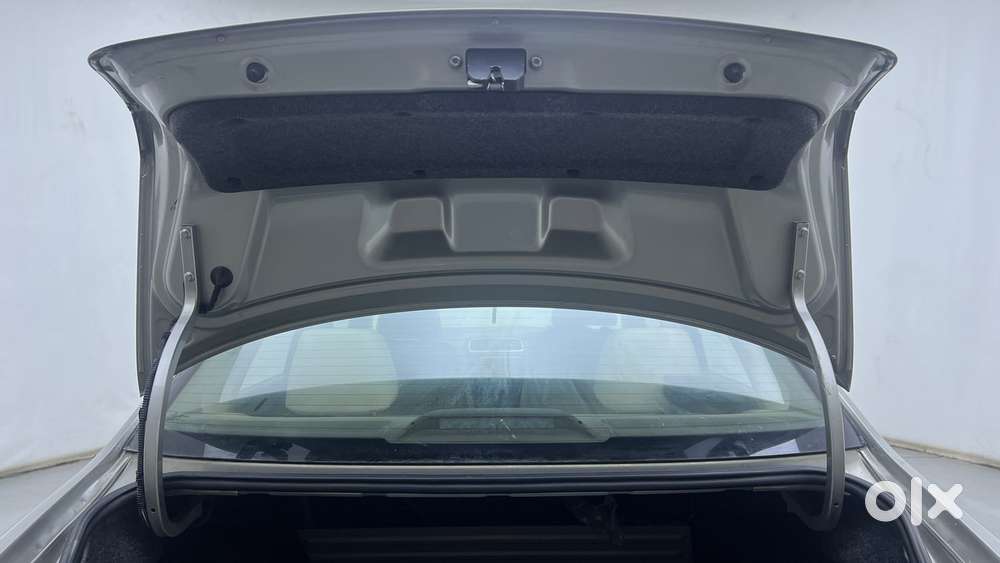Skoda Rapid [ ] 1.6 Mpi Style Plus, 2016, Petrol