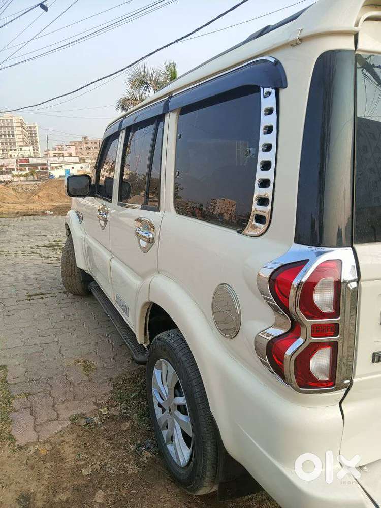Mahindra Scorpio S4 Plus 4wd, 2016, Diesel