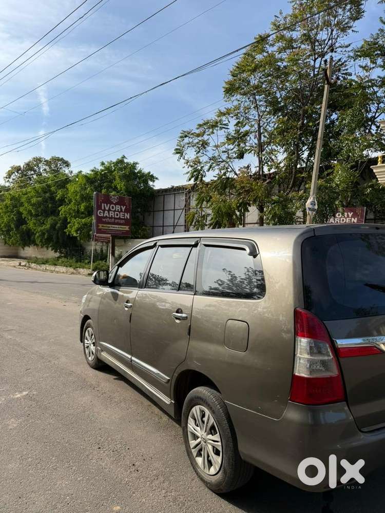 Toyota Innova 2015 Diesel 13750 Km Driven