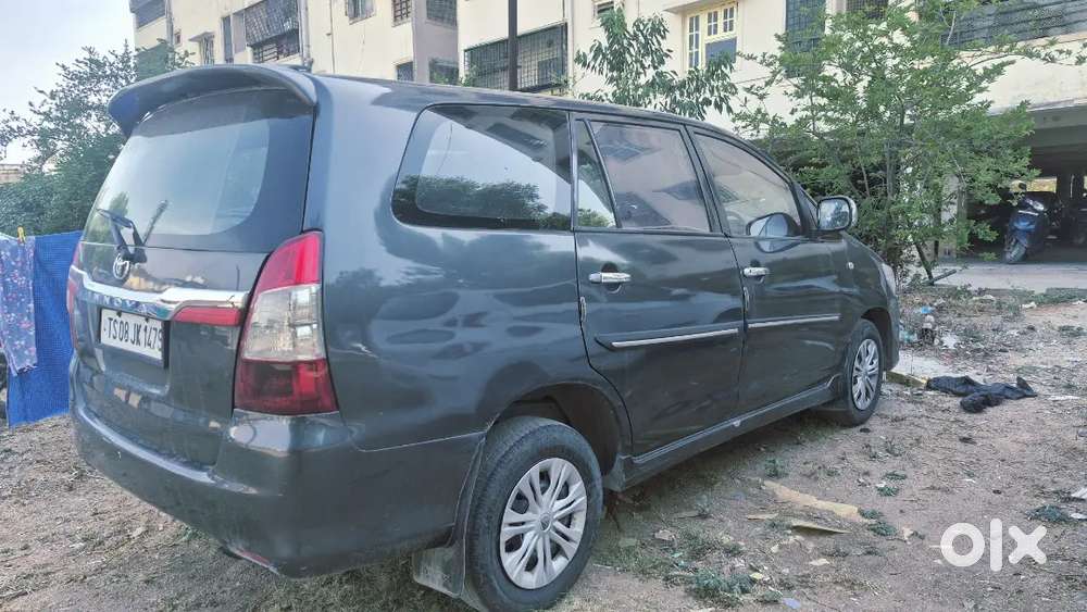 Toyota Innova 2012 Diesel 265000 Km Driven