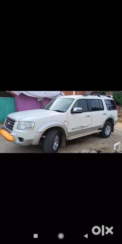 Ford Endeavour Showroom Mainted Vehicle Good Condition Very Less Drive