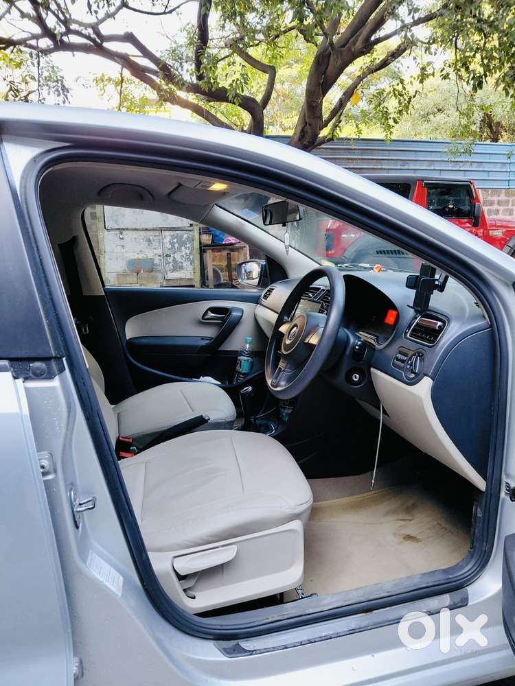 Volkswagen Polo 2009-2013 Ipl Ii 1.6 Petrol Highline, 2011, Petrol