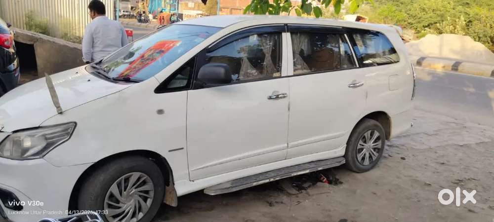 Toyota Innova 2014 Diesel Manual 15 Km