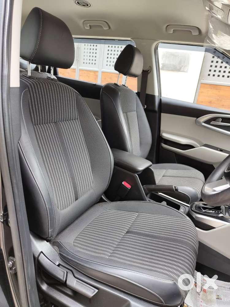 Kia Carens 1.4 Prestige Plus Turbo Dct 7 Str, 2023, Petrol