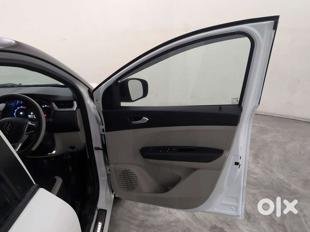 Renault Triber 1.0 Rxz Dual Tone, 2023, Petrol