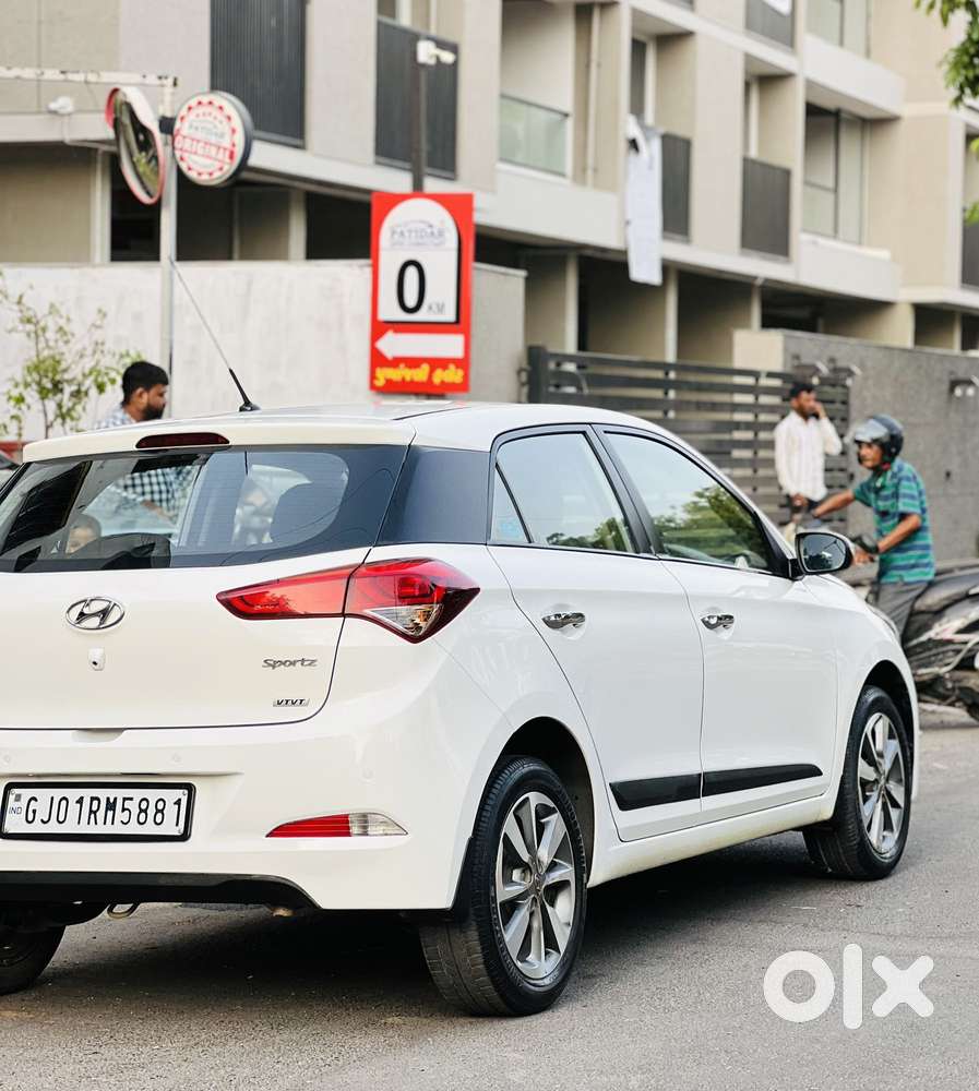Hyundai I20 Sportz Plus, 2015, Petrol