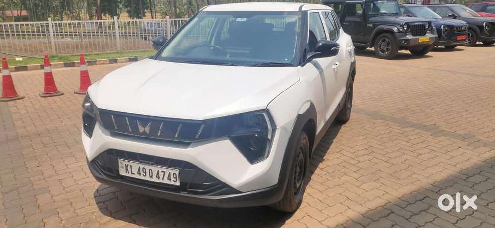 Mahindra Petrol Manual 2024 Car