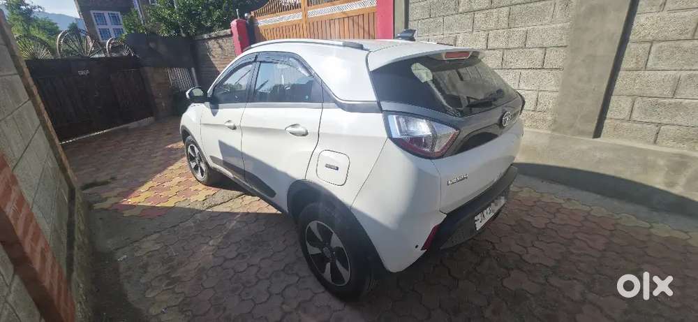 Tata Nexon Petrol  Mint Condition  72,000 Km  Well Maintained